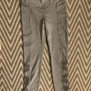 Athleta girl capri leggings size L12 gray